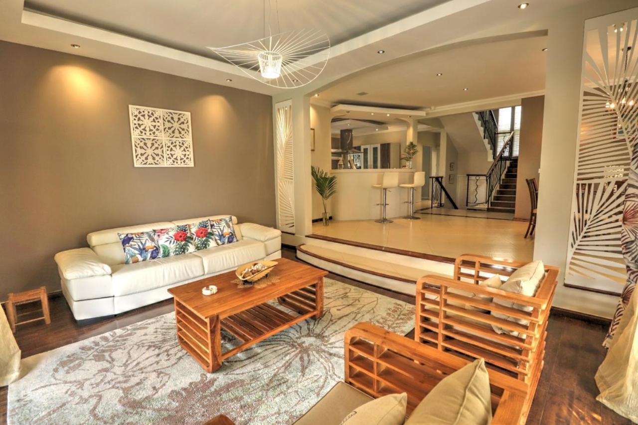 Happiness Villa 3 Bedroom Luxury Villa With Private Pool, Near All Amenities And Beaches Mauritius 格兰贝伊 外观 照片